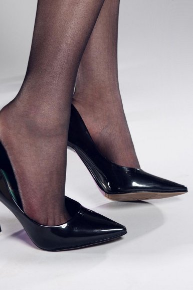 脱去警服 建造一个中国同性恋者的网络王国：球王会体育